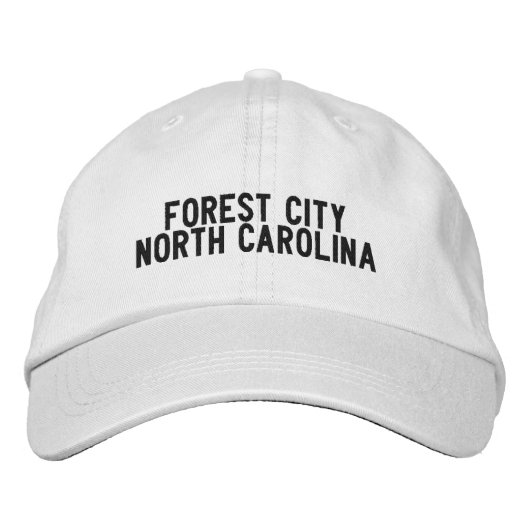 Forest City North Carolina Hat Bestickte Baseballkappe (Vorderseite)