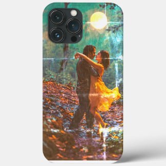 Forest Dance Couple iPhone Case mit Monogram 'M'