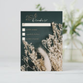 Forest Green Boho Rustic Floral Wedding RSVP Card Karte (Stehend Vorderseite)