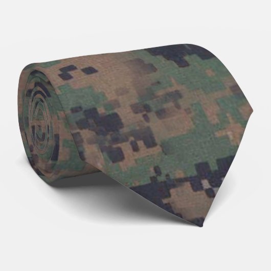 Forest Green Digital Camouflage Krawatte (Gerollt)