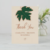 Forest Green Herbst Maple Leaf Hochzeit Vielen Dan Folieneinladung (Stehend vorne)