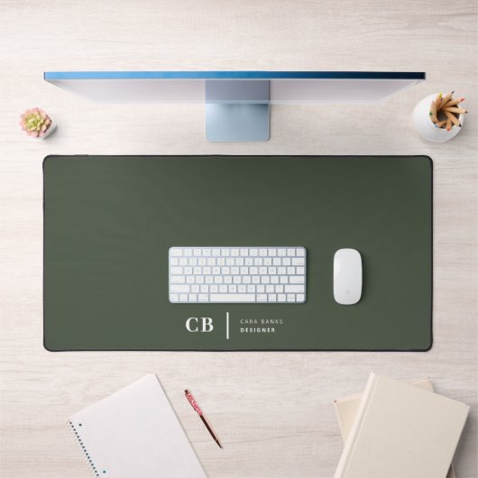 Forest Green Monogram Stilvolle Trendy Modern Schreibtischunterlage (Büro 1)