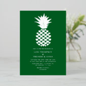 Forest Green & Silver Tropical Pineapple Wedding Folieneinladung (Stehend vorne)