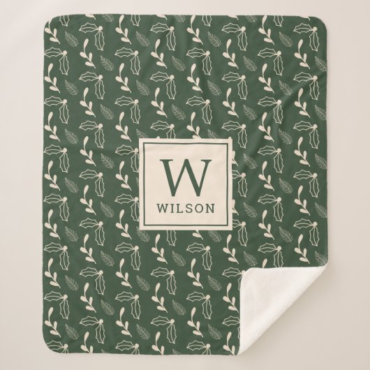 Forest Green und Beige Monogram Name Christmas Sherpadecke (Vorderseite)