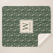 Forest Green und Beige Monogram Name Christmas Sherpadecke (Vorderseite (Horizontal))