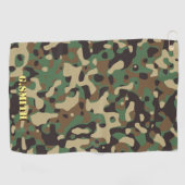 Forest Green und Brown Camouflage. Camouflage Golfhandtuch (Horizontal)