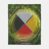 Forest Medicine Wheel Medium Fleece Blanket (Vorderseite)