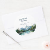 Forest Mountain Rustic Adventure Baby Shower  Runder Aufkleber (Umschlag)