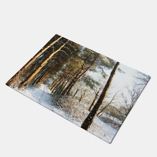 Forest Snow Scene dmcna Fußmatte (Schrägansicht)