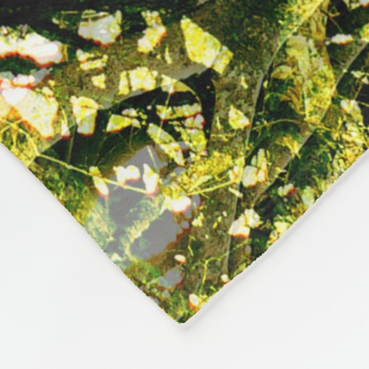 Forest Temple Custom Fleece Blanket, Mittel (Ecke)