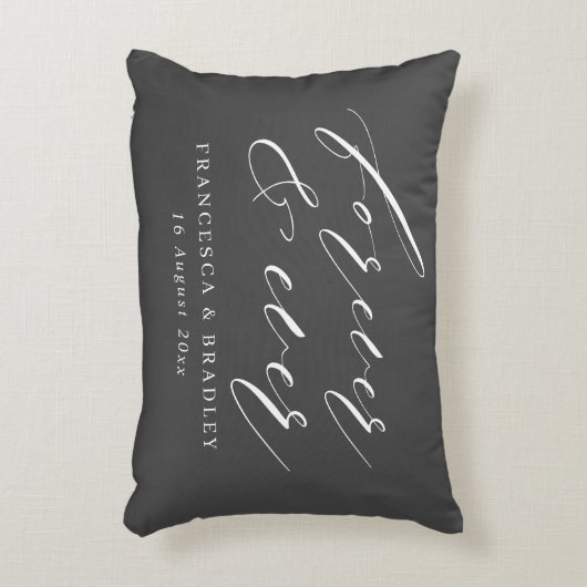 Forever & Ever Graue Kalligrafie Hochzeitsgeschenk Dekokissen (Vorderseite(Vertikal))