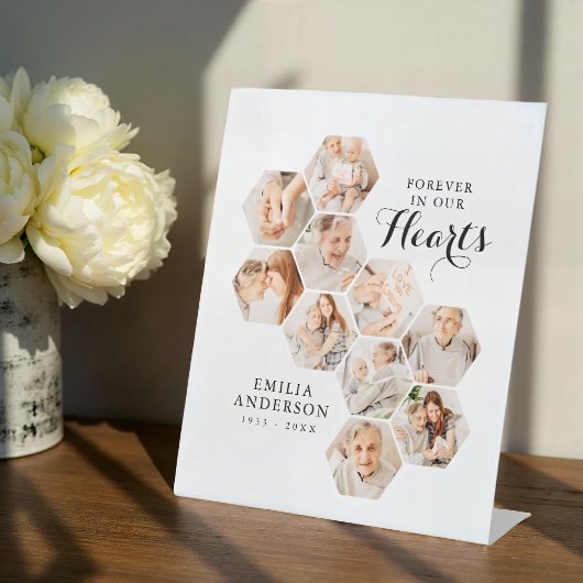 Forever Hearts Memorial Modern 10 Fotos Card Sockelschild