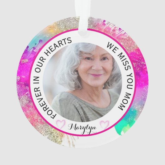 Forever in Our Hearts Mama Rainbow Glitzer Ornament (Rückseite)