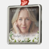 Forever In Our Hearts White Roses Remembrance Ornament Aus Metall (Links)