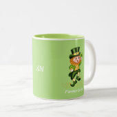 Forever Lucky Green Gnome & Monogram on Lime Green Zweifarbige Tasse (VorderseiteRechts)