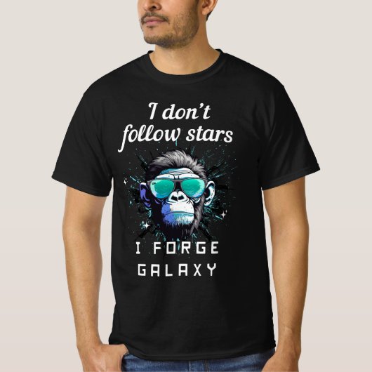 Forge Your Own Cosmic Path T-Shirt (Vorderseite)