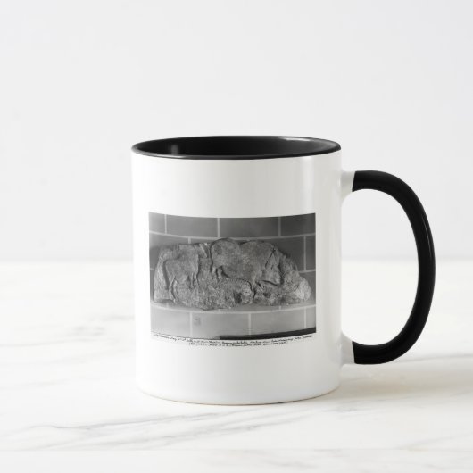 Form eines Frieses der Tiere von Le Roc de Sers Tasse (Rechts)