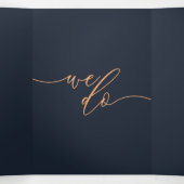 Formal dunkle blaue Aprikose Moderne Hochzeit Dreifach Gefaltete Karte (Innenseite Mitte)