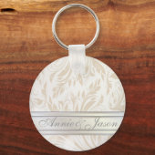 Formal Pearl White Damask Wedding Gefallen Schlüsselanhänger (Vorderseite)