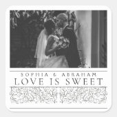 Formal Scrolling Blätter Foto Liebe ist süß Quadratischer Aufkleber (Vorderseite)