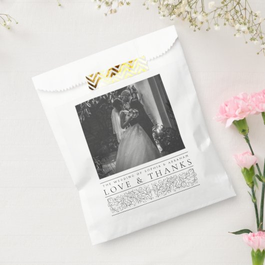 Formal Scrolling-Blätter Schwarz-weiße Hochzeitsst Geschenktütchen (Versiegelt)