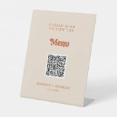 Formales einfaches Terrakotta-QR-Code-Hochzeitsmen Sockelschild (Vorderseite)