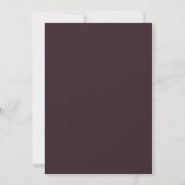 Formales klassisches Border-Script-Plum-Hochzeitsw Einladung (Rückseite)