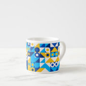Formen in blau-gelben, trendigen, nahtlosen Muster Espressotasse (Vorderseite Rechts)