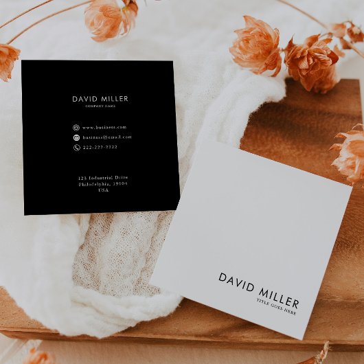 Förmliche Minimalistische Schwarz-Weiß-Visitenkart Quadratische Visitenkarte