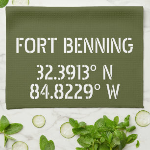 Fort Benning Latitude Longitude Geschirrtuch