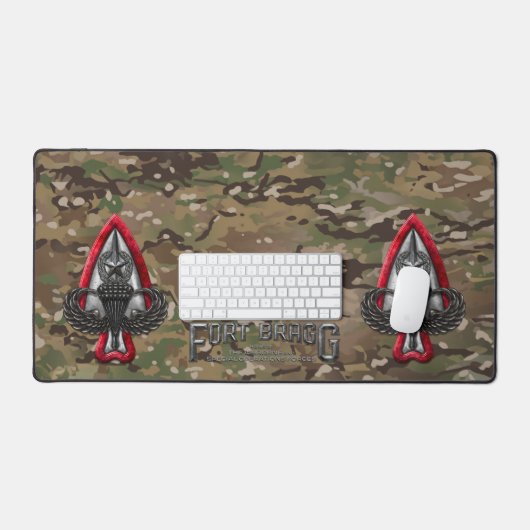 Fort Bragg Camouflage Desk Mat Schreibtischunterlage (Tastatur & Maus)