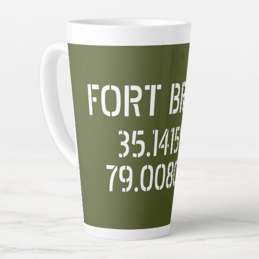 Fort Bragg Latitude Länge Milchtasse (Linke Ecke)