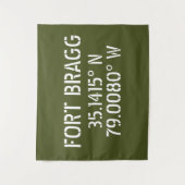 Fort Bragg Latitude Länge Wandteppich (Vorderseite)