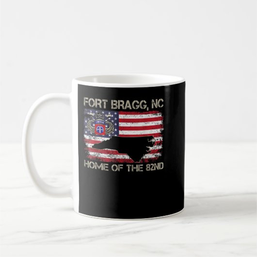 Fort Bragg NC Zuhause des 82. Im Flugzeug Hemdes,  Kaffeetasse (Links)