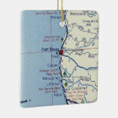 Fort Bragg Retro Map Keramikornament (Rechts)