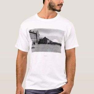 Fort Lewis, WA Ansicht der Kasernen und der Mount T-Shirt