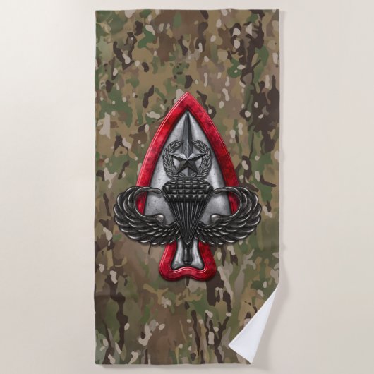 Fort Liberty Camouflage Strandtuch (ohne Text) (Vorderseite)