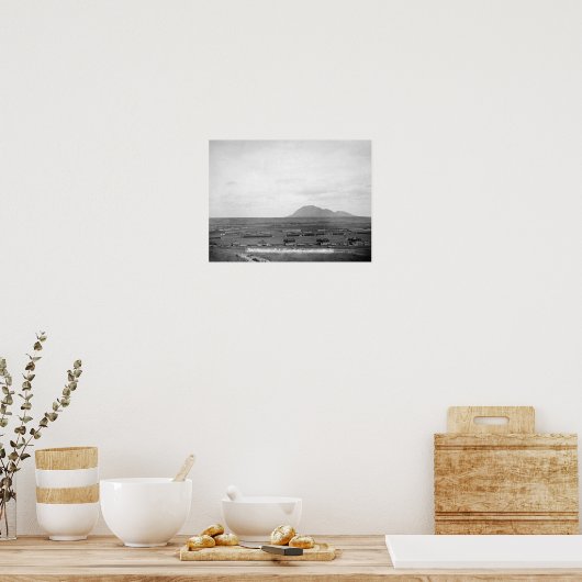 Fort Meade mit Bärenstäbchen im Hintergrund Poster (Küche)