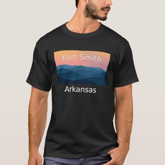 Fort Smith Arkansas Mountain Sonnenuntergang Heima T-Shirt (Vorderseite)