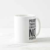 Fortschritt ist Konsistenz gegen Perfektion, Fitne Kaffeetasse (VorderseiteRechts)