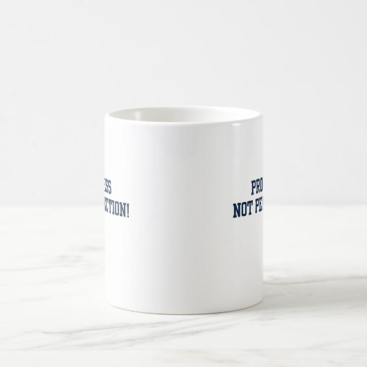 Fortschritt nicht perfekt Blau Kaffeetasse (Mittel)