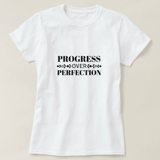 Fortschritt statt Vollkommenheit Motivation Achtsa T-Shirt (Design vorne)