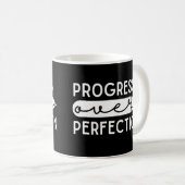 Fortschritte bei der Perfektion Kaffeetasse (VorderseiteRechts)