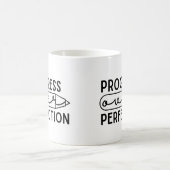 Fortschritte bei der Perfektion Kaffeetasse (Mittel)