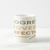 Fortschritte bei der Perfektion Kaffeetasse (Mittel)