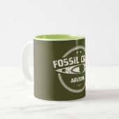 Fossil Creek Arizona Kayaking Zweifarbige Tasse (Vorderseite Links)