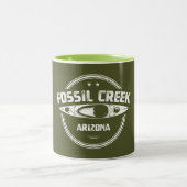 Fossil Creek Arizona Kayaking Zweifarbige Tasse (Mittel)