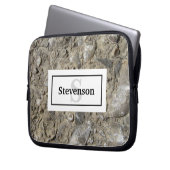 Fossile Kalkstein mit Name und Monogramm Laptopschutzhülle (Vorderseite Links)