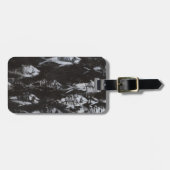 Fossile weiße Fische im schwarzen Hintergrund Gepäckanhänger (Vorderseite horizontal)