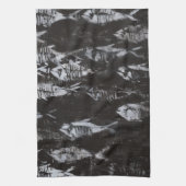 Fossile weiße Fische im schwarzen Hintergrund Handtuch (Vertikal)